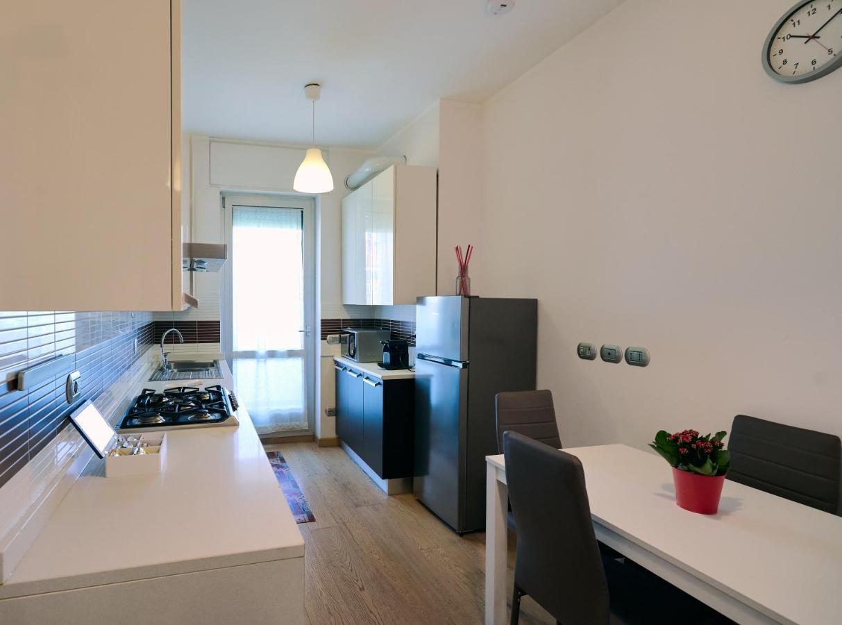 Farini Apartment Milaan Buitenkant foto